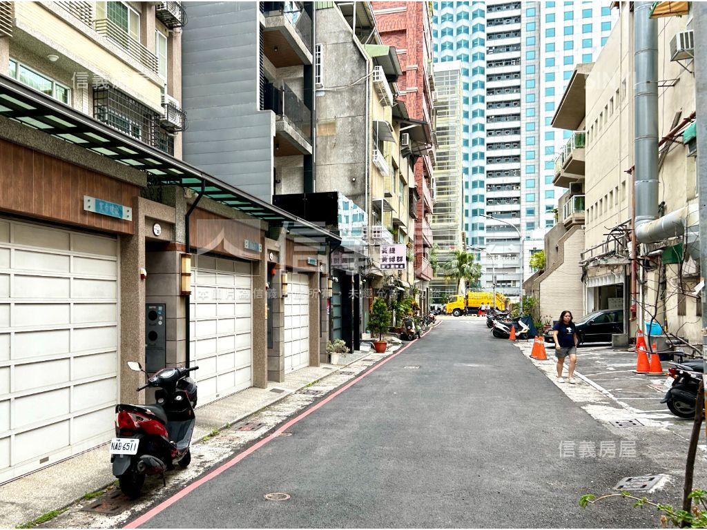 前金捷運站三面採光美寓房屋室內格局與周邊環境