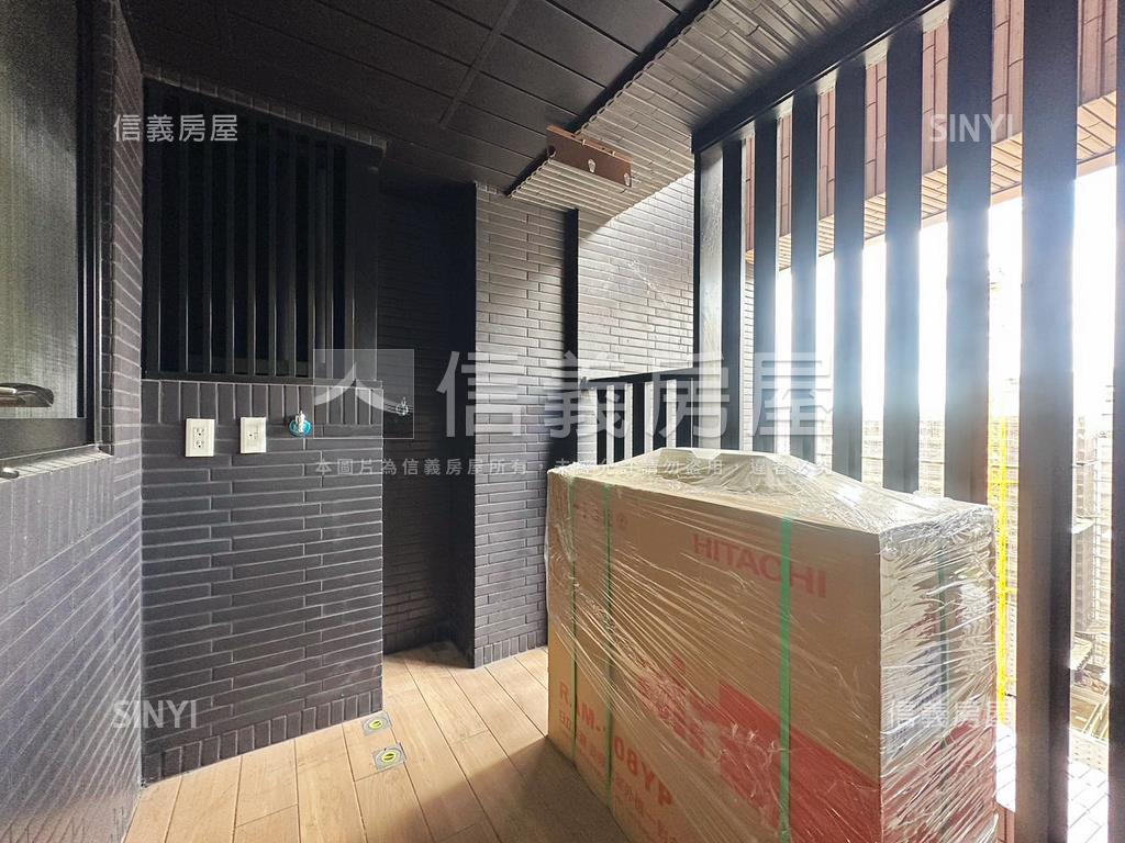 鉑克棶兩房兩衛１４樓房屋室內格局與周邊環境