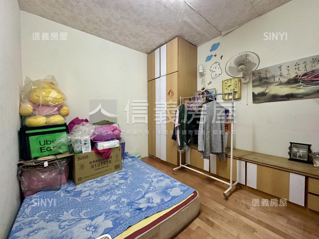 近南紡暖居朝南透天房屋室內格局與周邊環境