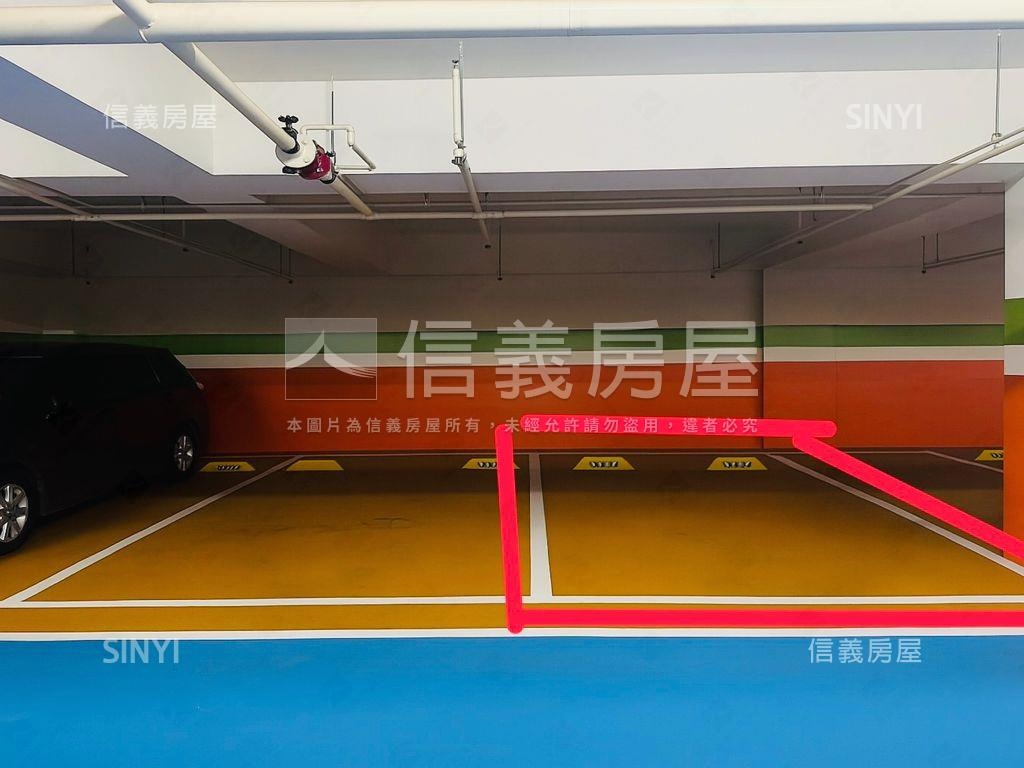 威均天翔露臺溪景三房車位房屋室內格局與周邊環境