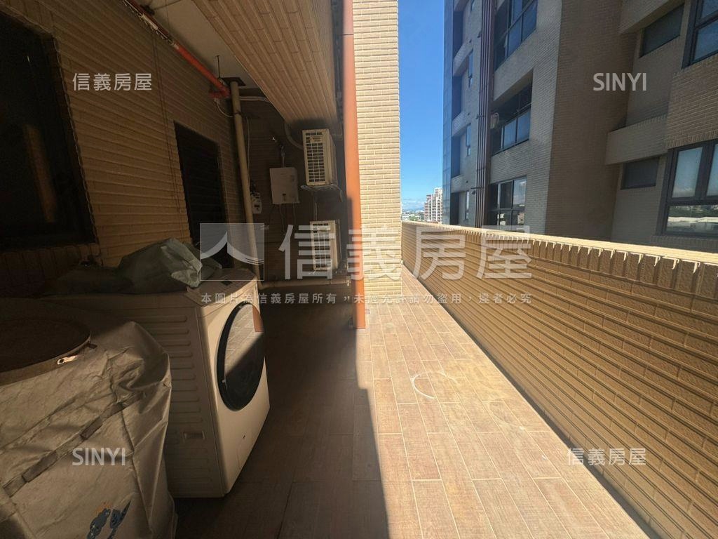 威均天翔露臺溪景三房車位房屋室內格局與周邊環境