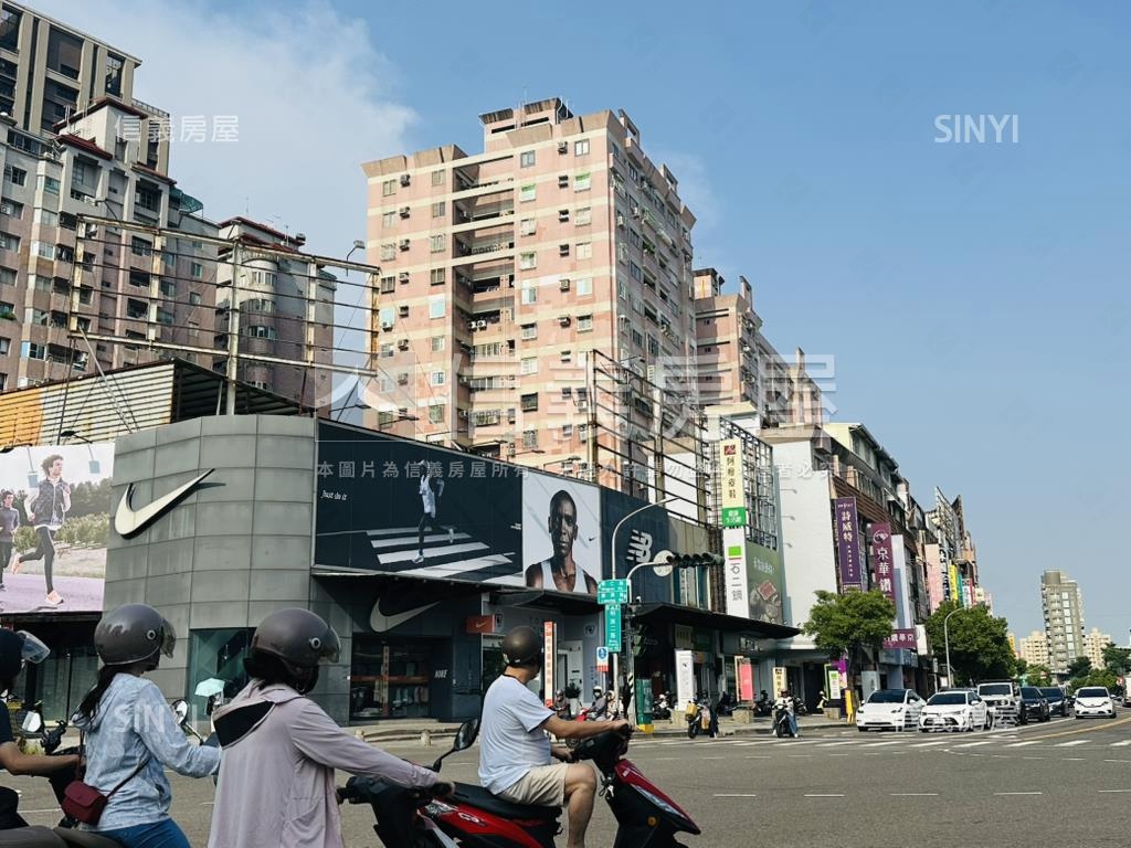 明誠二路邊間連鎖店霸房屋室內格局與周邊環境