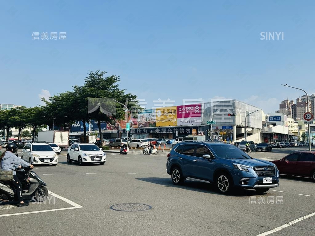 明誠二路邊間連鎖店霸房屋室內格局與周邊環境