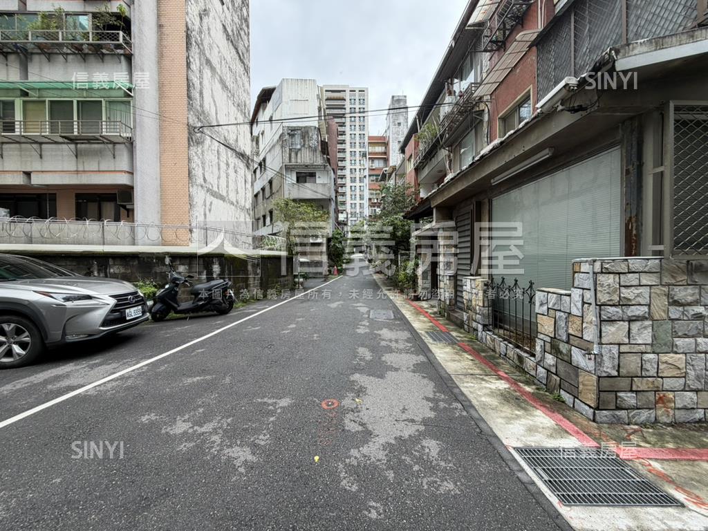 七段大空間美一樓房屋室內格局與周邊環境