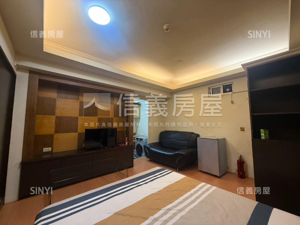 低總價近巨城套房房屋室內格局與周邊環境