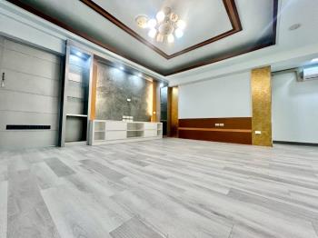 公益路四房平車