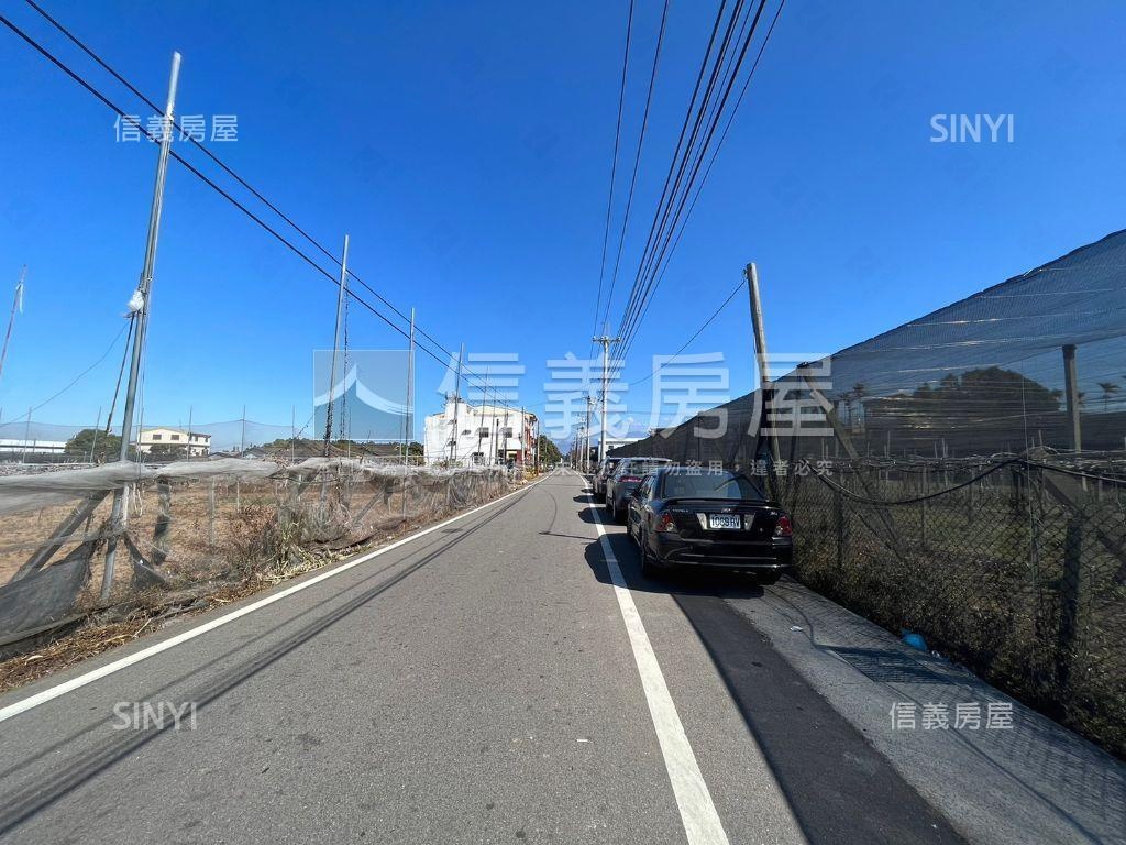 石岡區有電臨路土地房屋室內格局與周邊環境