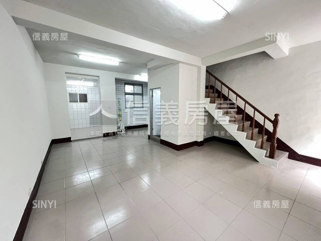 近大成國小透天房屋室內格局與周邊環境