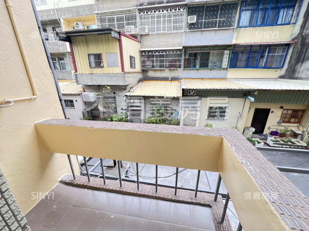 近大成國小透天房屋室內格局與周邊環境