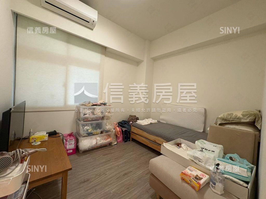 忠孝街三房加車位房屋室內格局與周邊環境