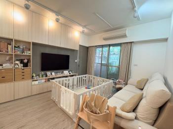 忠孝街三房加車位