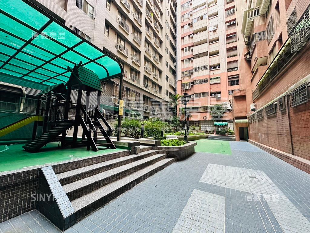 興大邊間兩房＋陽台套房房屋室內格局與周邊環境