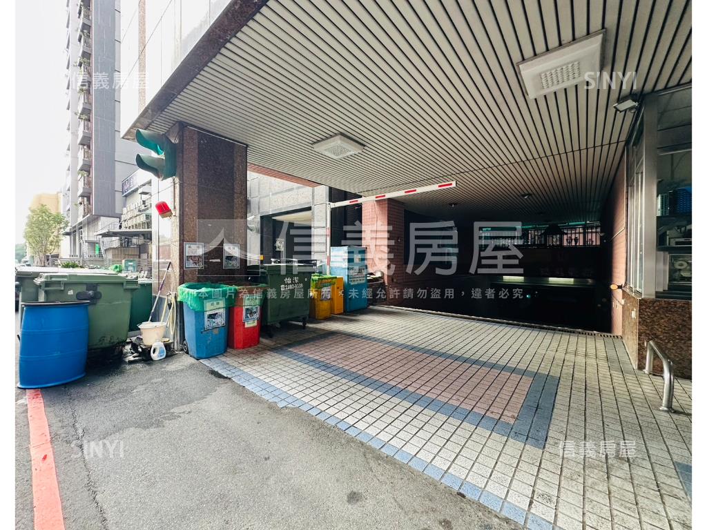 興大邊間兩房＋陽台套房房屋室內格局與周邊環境