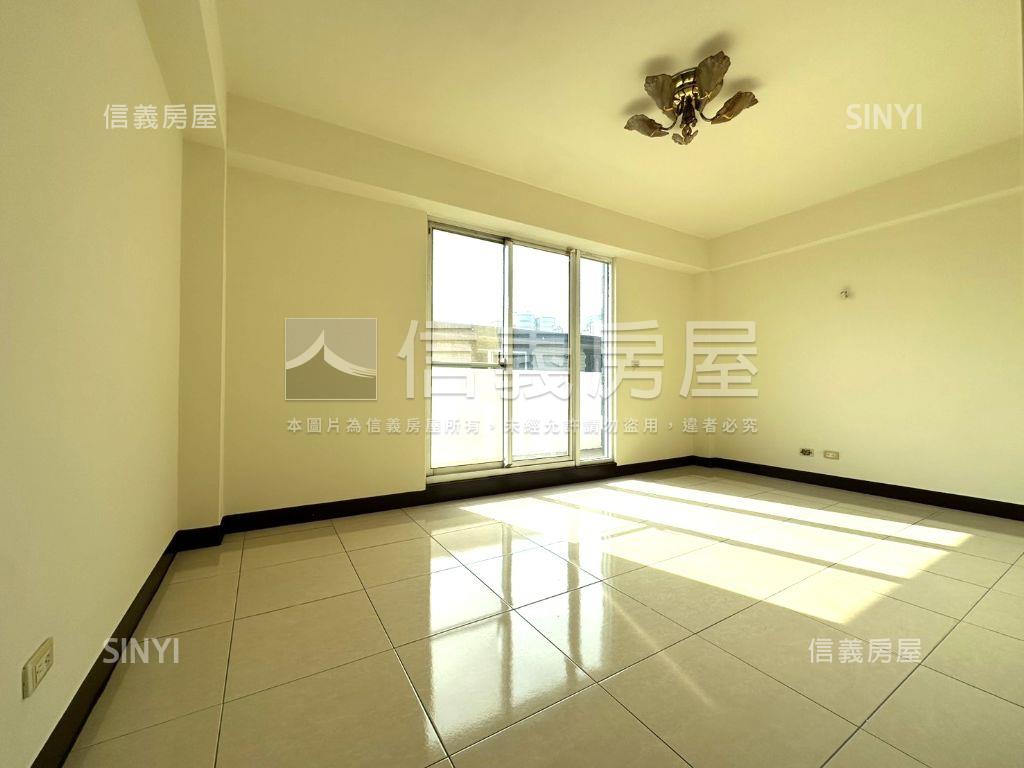 國際路一段康橋三期金店面房屋室內格局與周邊環境