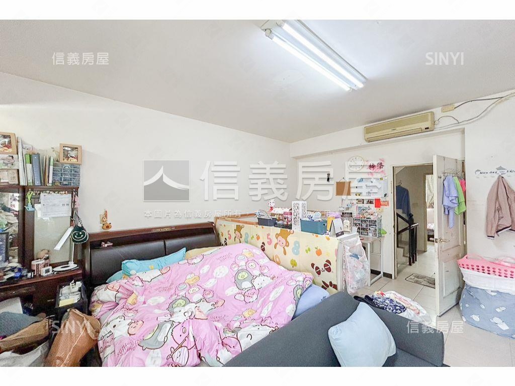水湳稀有臨路別墅房屋室內格局與周邊環境