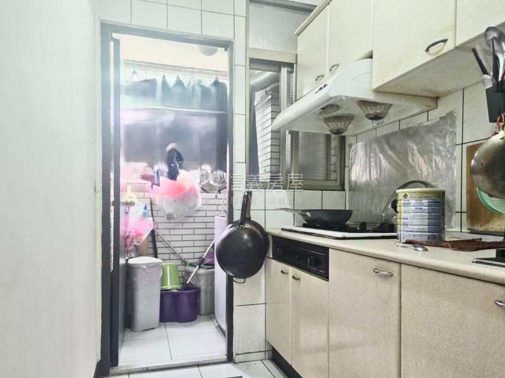 大里陽光｜低總價｜美三房房屋室內格局與周邊環境