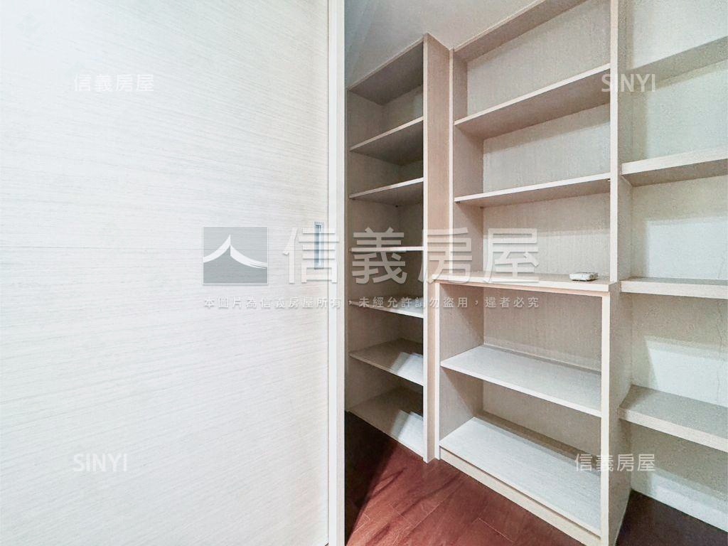 紐約紐約低總價超誠意出售房屋室內格局與周邊環境
