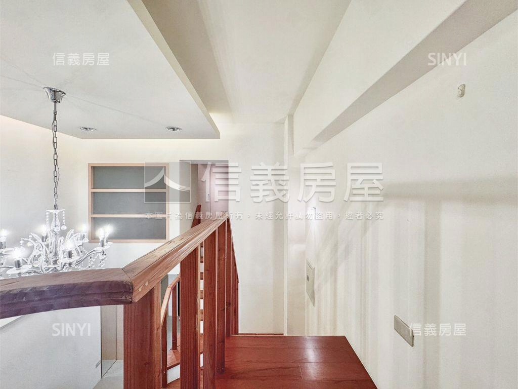 紐約紐約低總價超誠意出售房屋室內格局與周邊環境