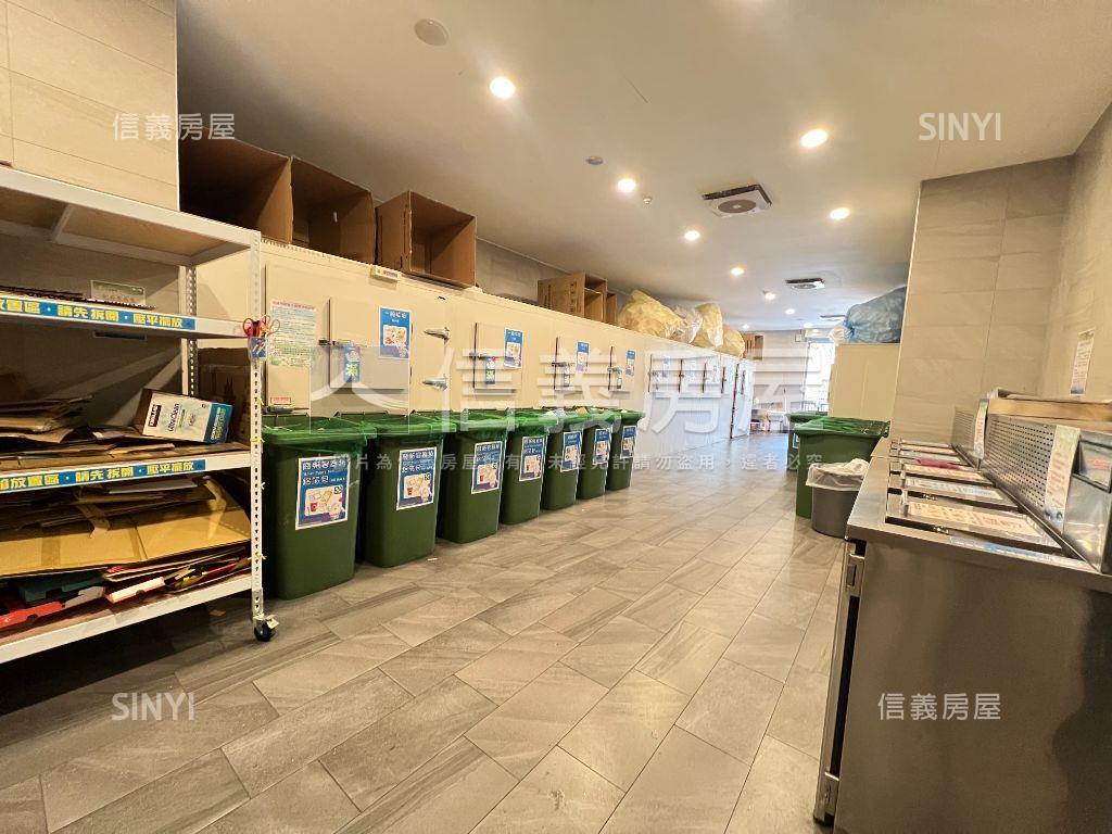 面公園朝南２房平車房屋室內格局與周邊環境