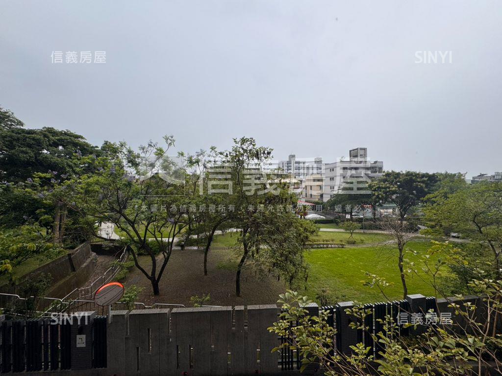 面公園朝南２房平車房屋室內格局與周邊環境