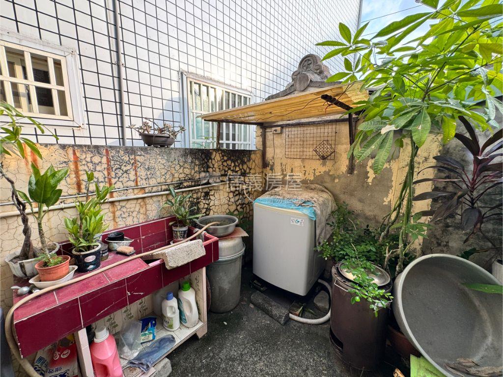 太平門前好停車透天房屋室內格局與周邊環境