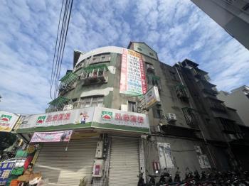 面公園大智三角窗醒目金店