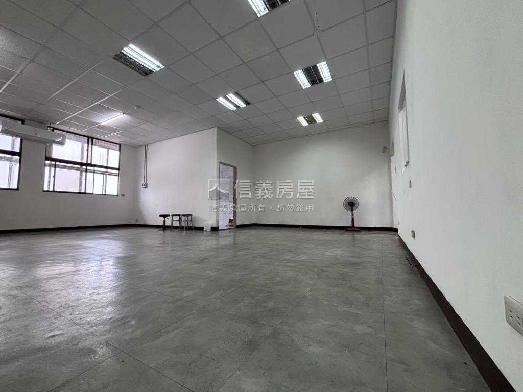 七堵．國際世貿廠辦房屋室內格局與周邊環境