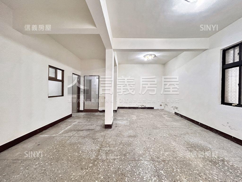 正中義街三角窗店辦房屋室內格局與周邊環境