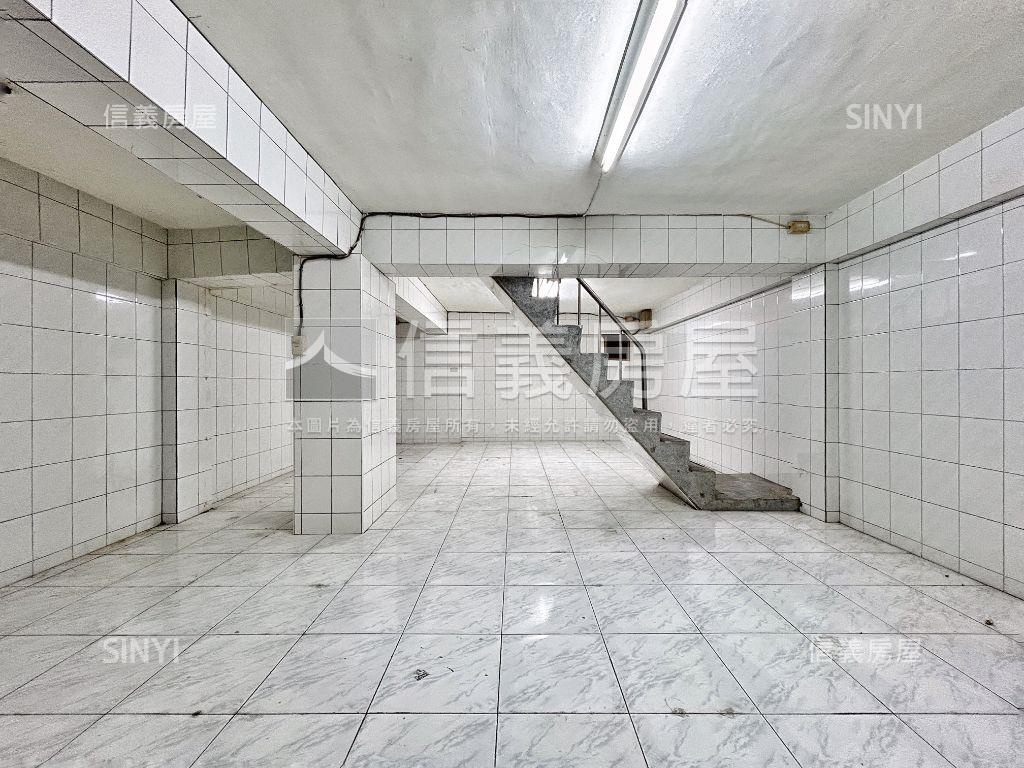 正中義街三角窗店辦房屋室內格局與周邊環境