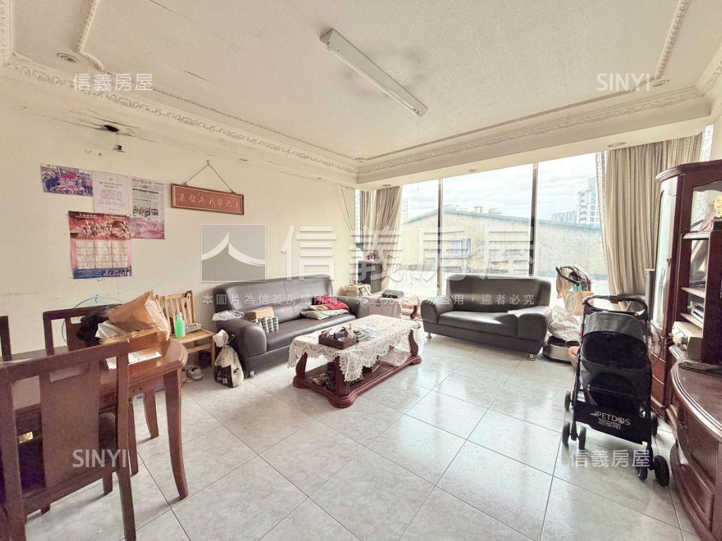 七張捷運機能首選大空間房屋室內格局與周邊環境