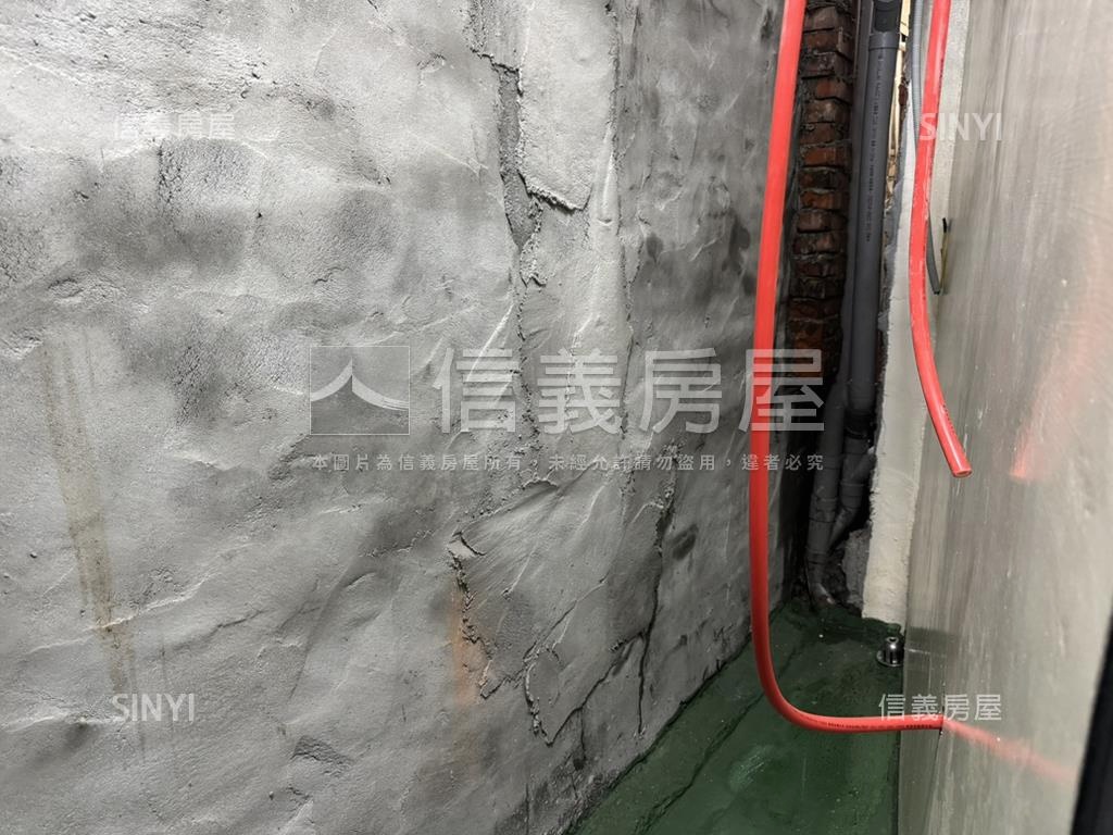 近大明高中低總價美透天房屋室內格局與周邊環境