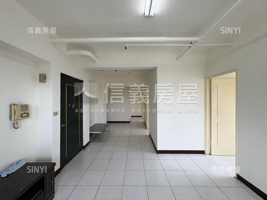 【遠眺】台北親家電梯四房房屋室內格局與周邊環境