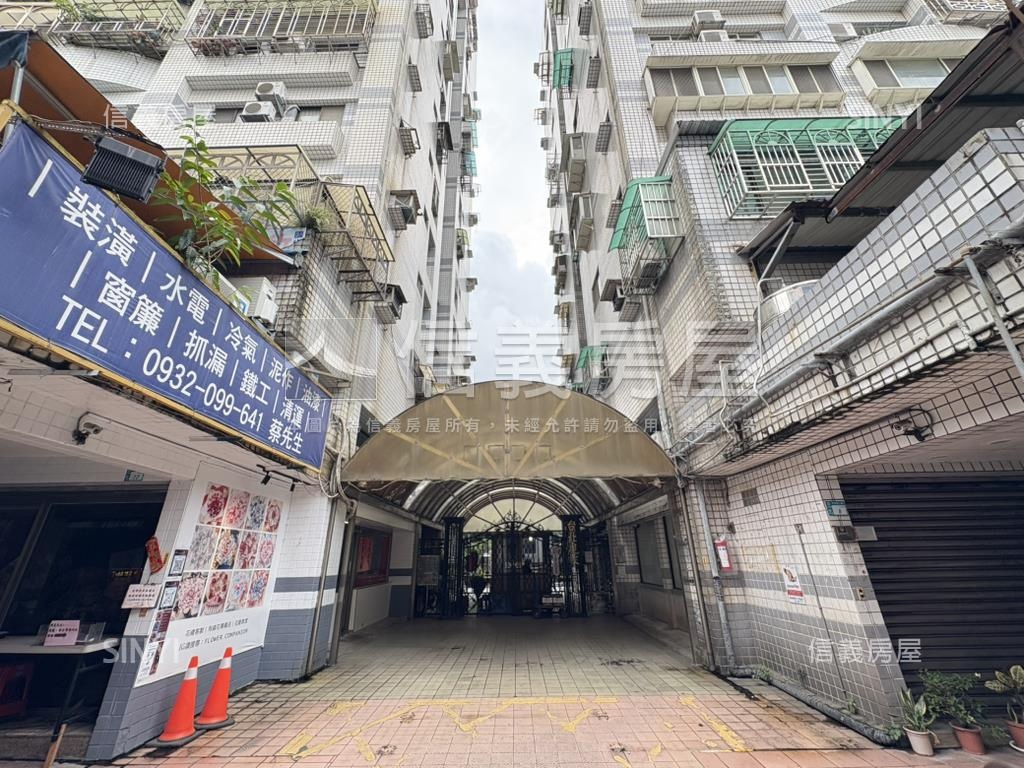 【遠眺】台北親家電梯四房房屋室內格局與周邊環境