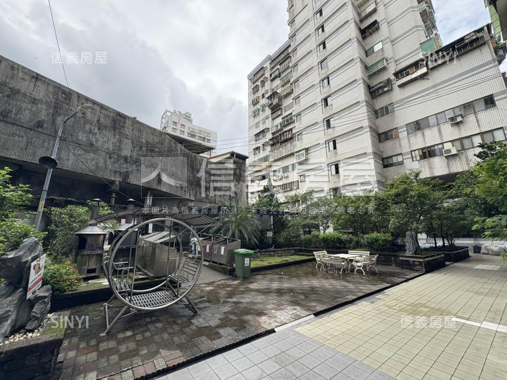 【遠眺】台北親家電梯四房房屋室內格局與周邊環境
