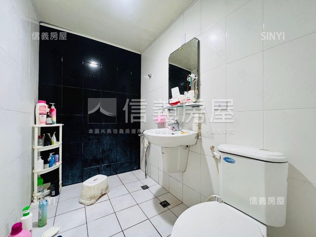 建工鼎山商圈方便停車店住房屋室內格局與周邊環境