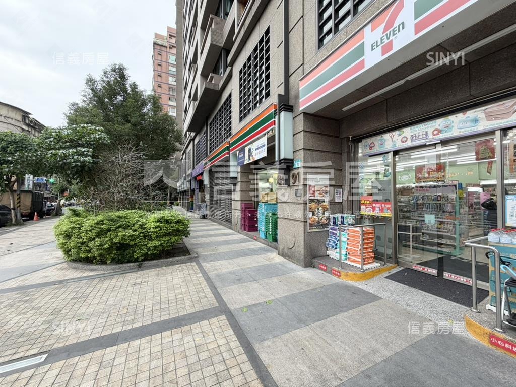 廟口大路邊賺錢金店面房屋室內格局與周邊環境