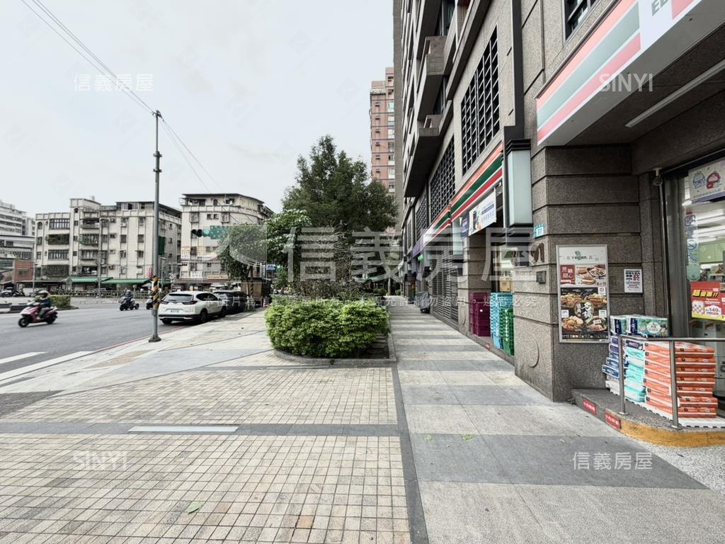 廟口大路邊賺錢金店面房屋室內格局與周邊環境