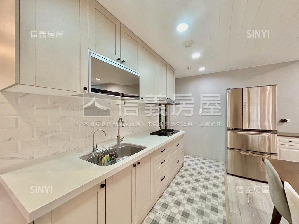 創世紀風雅寬敞三房雙平車房屋室內格局與周邊環境