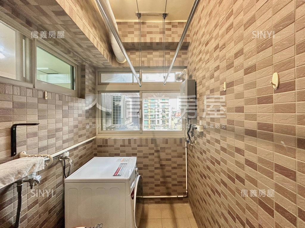 創世紀風雅寬敞三房雙平車房屋室內格局與周邊環境