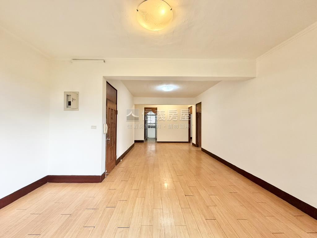 忠孝東路邊間公寓稀有釋出房屋室內格局與周邊環境