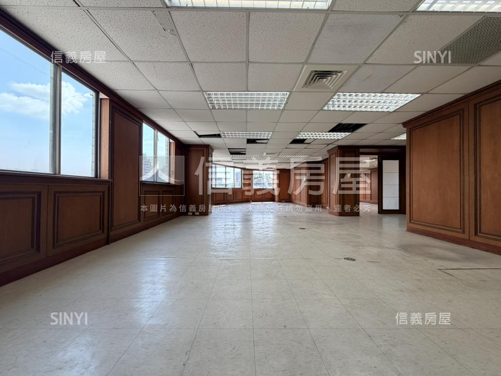 河畔視野採光大空間華廈房屋室內格局與周邊環境