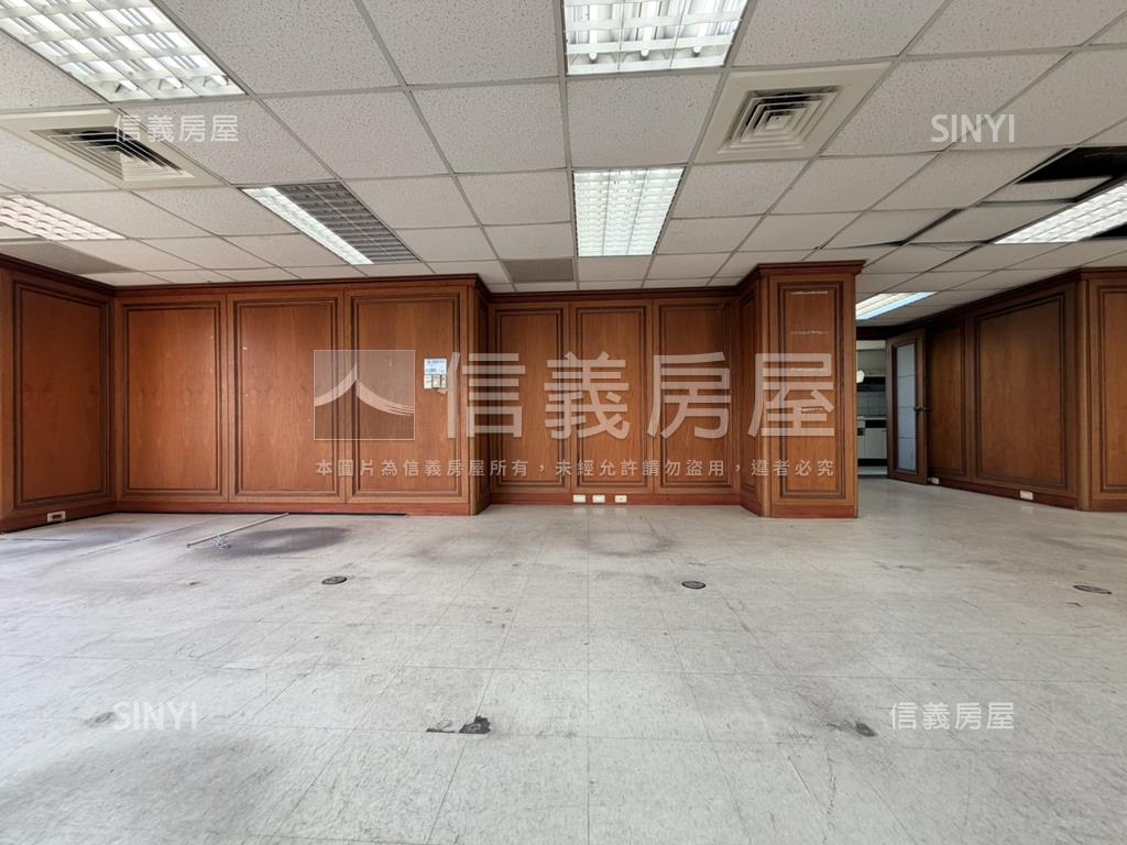 河畔視野採光大空間華廈房屋室內格局與周邊環境