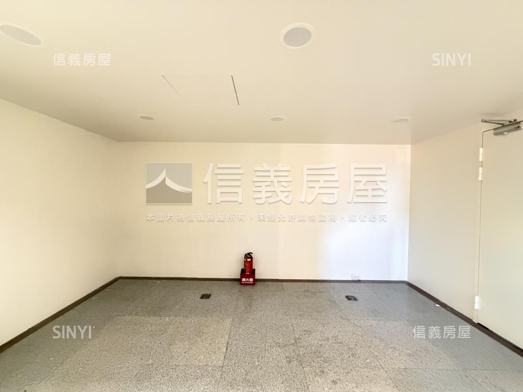 河畔視野採光大空間華廈房屋室內格局與周邊環境