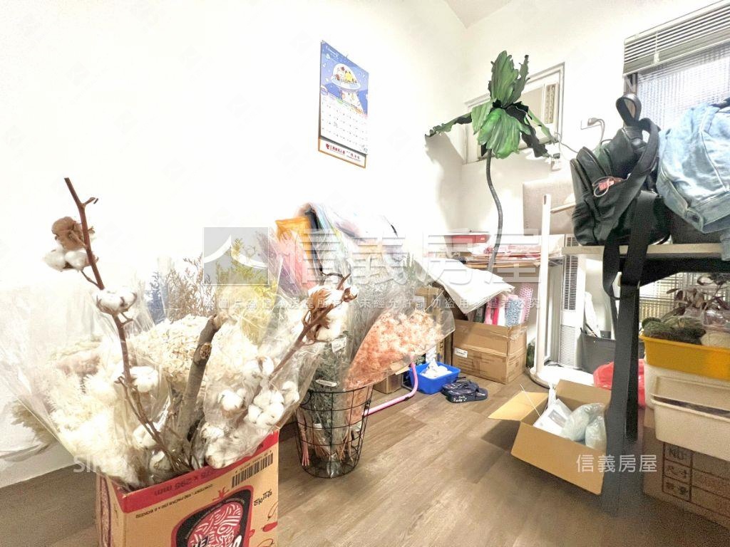 藝術街旁稀有大面寬房屋室內格局與周邊環境