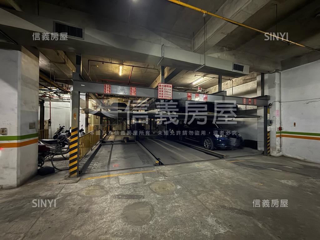 高鐵小王子屋況佳三房車位房屋室內格局與周邊環境