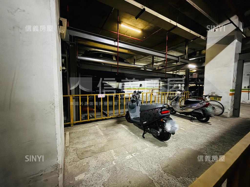 高鐵小王子屋況佳三房車位房屋室內格局與周邊環境