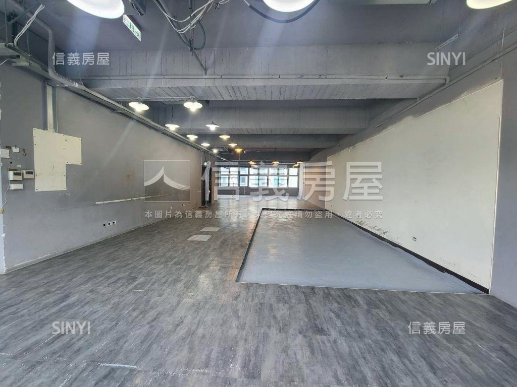 內科近捷運整層氣派辦公房屋室內格局與周邊環境