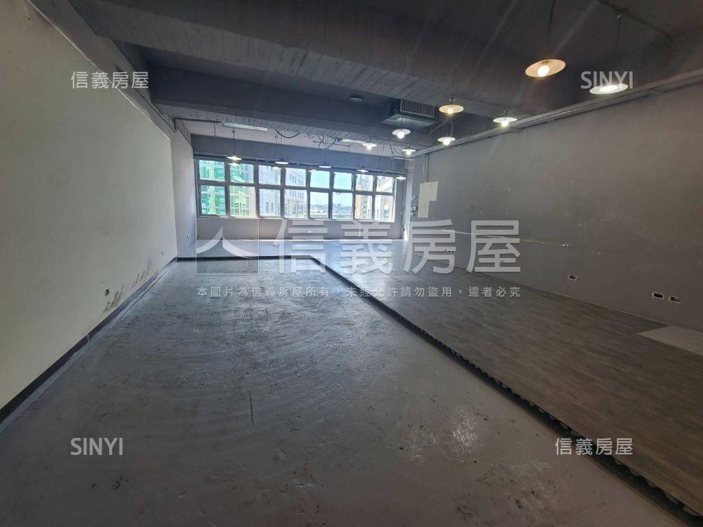 內科近捷運整層氣派辦公房屋室內格局與周邊環境