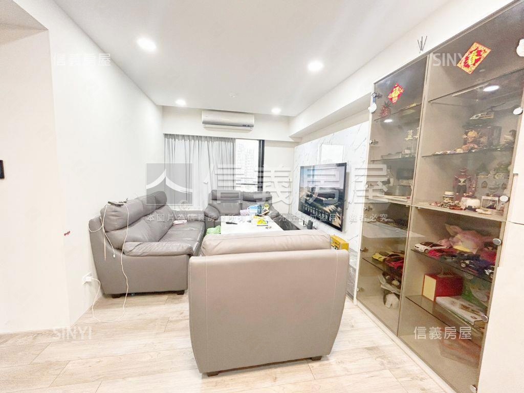 女王萬歲視野三房平車房屋室內格局與周邊環境