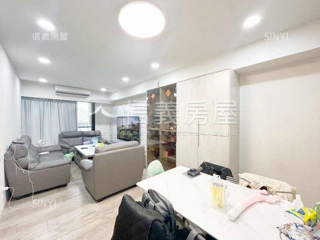 女王萬歲視野三房平車房屋室內格局與周邊環境